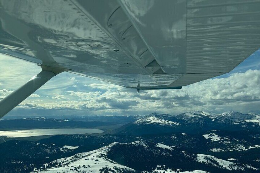 30 Minute Aerial Tour Yellowstone Skyline