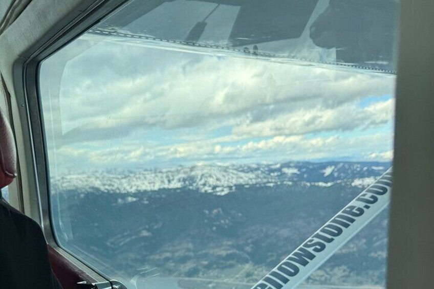 30 Minute Aerial Tour Yellowstone Skyline