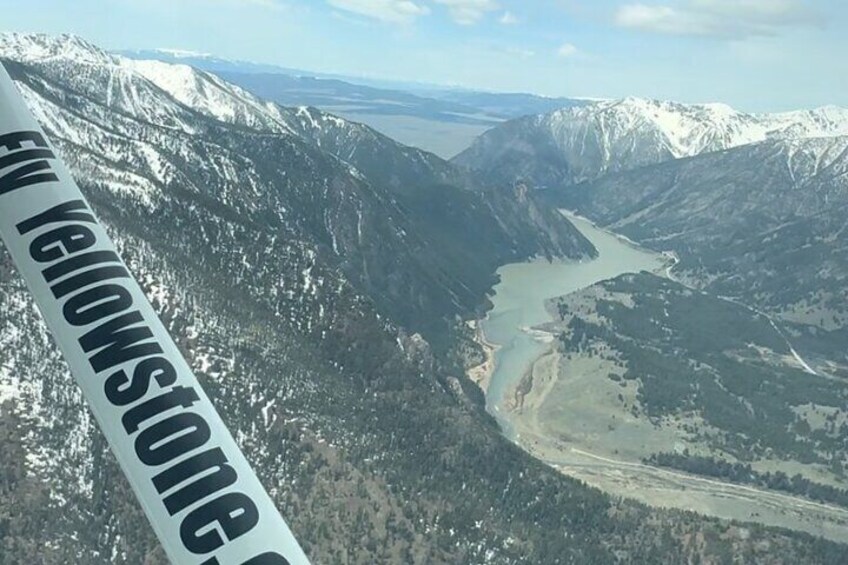 30 Minute Aerial Tour Yellowstone Skyline