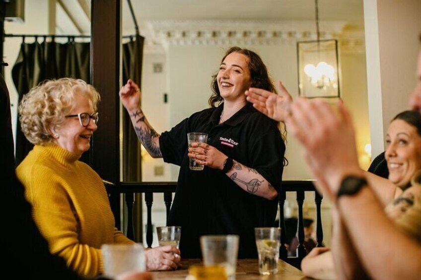 Edinburgh Food Tour with Drinks