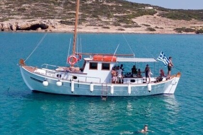 Half Day Boat Tour from Naoussa port and Bay .