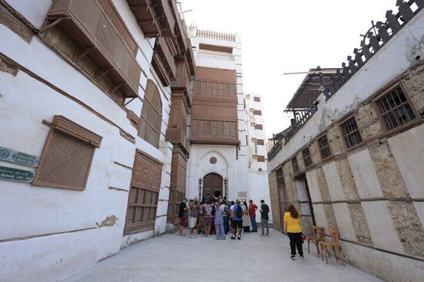 Tour Al Balad with A local Certified Guide