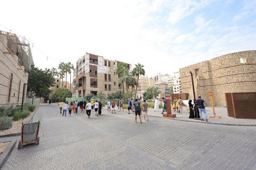 Tour Al Balad with A local Certified Guide