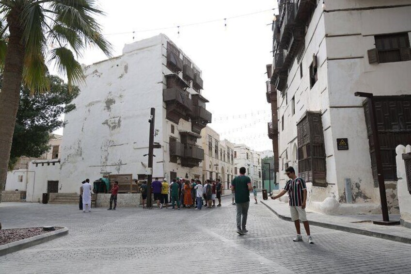 Tour Al Balad with A local Certified Guide