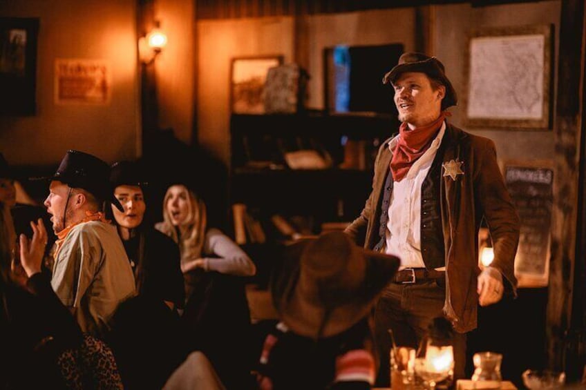 Moonshine Saloon: Western Cocktail Experience in London