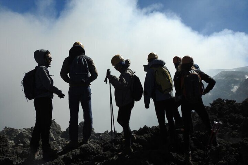 Guided Etna Adventure with lunch: 4x4 tour Discover to Old Crater