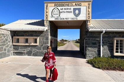 Robben Island Private Tour with Hotel Pick Up and Drop Off