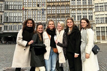 Antwerp: Historic Centre Walking Tour in Small Group