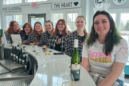 Traverse City Leelanau Peninsula Wine Tour