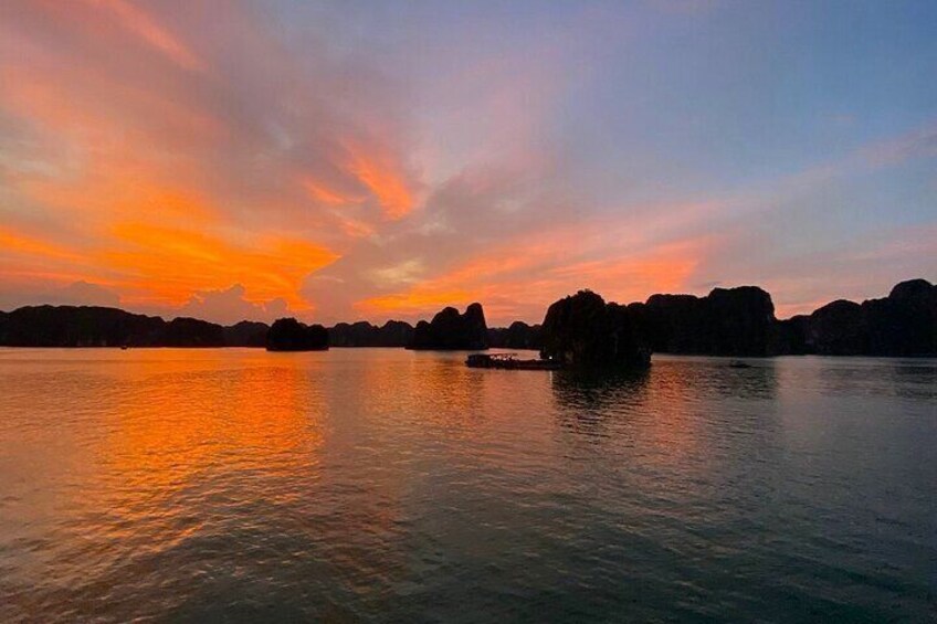 Half-Day Lan Ha Bay Adventure: Boat Jumping, Kayaking, Sunset 