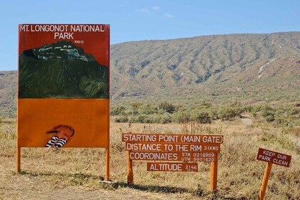 Aventura guiada de senderismo privado de día completo en el monte Longonot