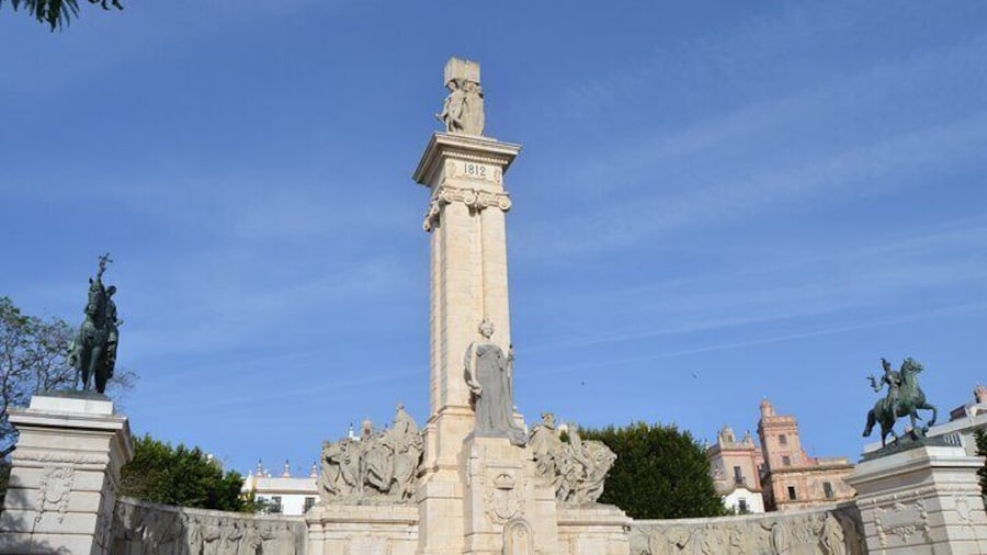 Walking Tour through Cádiz: Stories from the hand of a local guide