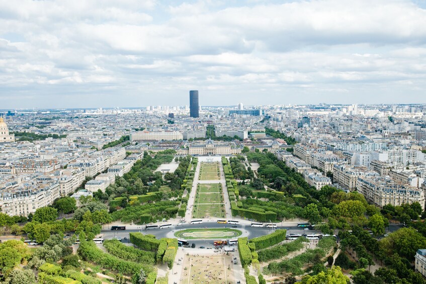 Charger l’élément 5 sur 7. View from the Eiffel Tower in Paris