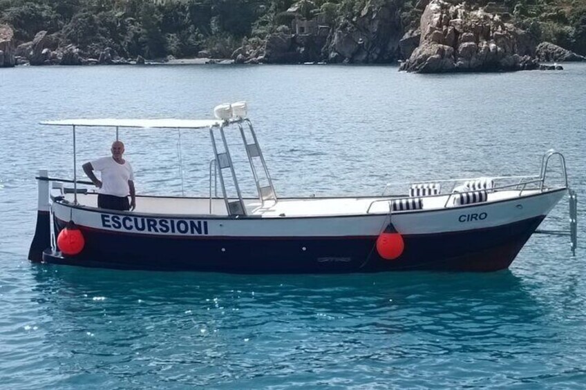 Boat tour in Cefalù with aperitif 