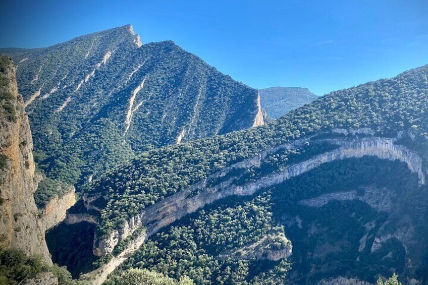 Half Day Guided Walking Tour in Montsec Mountain Range 