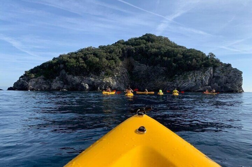 Kayak excursion to the island of Bergeggi