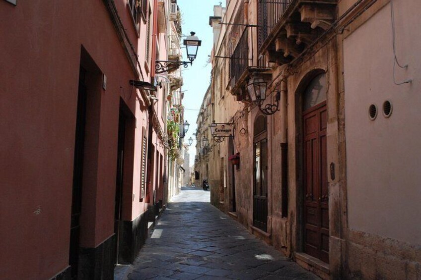 Street food tour and Guided Tour of Ortigia