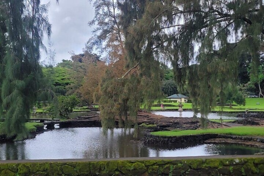 Shared Walking Tour in Liliʻuokalani Gardens and Coconut Island