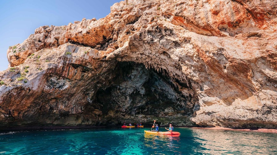 Cala Varques: Guided Sea Caves Kayak & Snorkeling Expedition