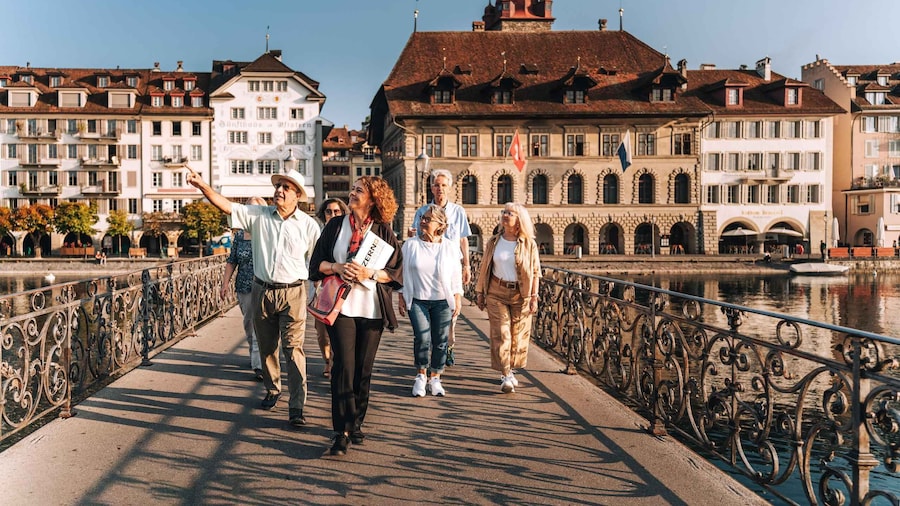 Picture 1 for Activity Lucerne: Guided Walking Tour with an Official Guide