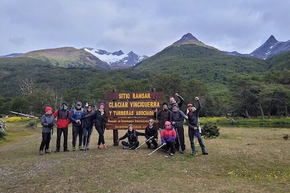 Trekking Vinciguerra Glacier and Laguna de los Témpanos