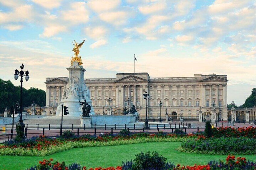 London Full Day Private City Tour by Car with Audio Guide