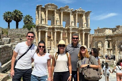 PRIVATE EPHESUS TOUR: LOCAL Street Food Tour from Kusadasi PORT