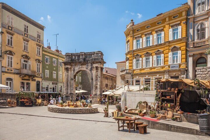 Private Sightseeing Transfer from Zagreb to Pula With 2 Hour Stop