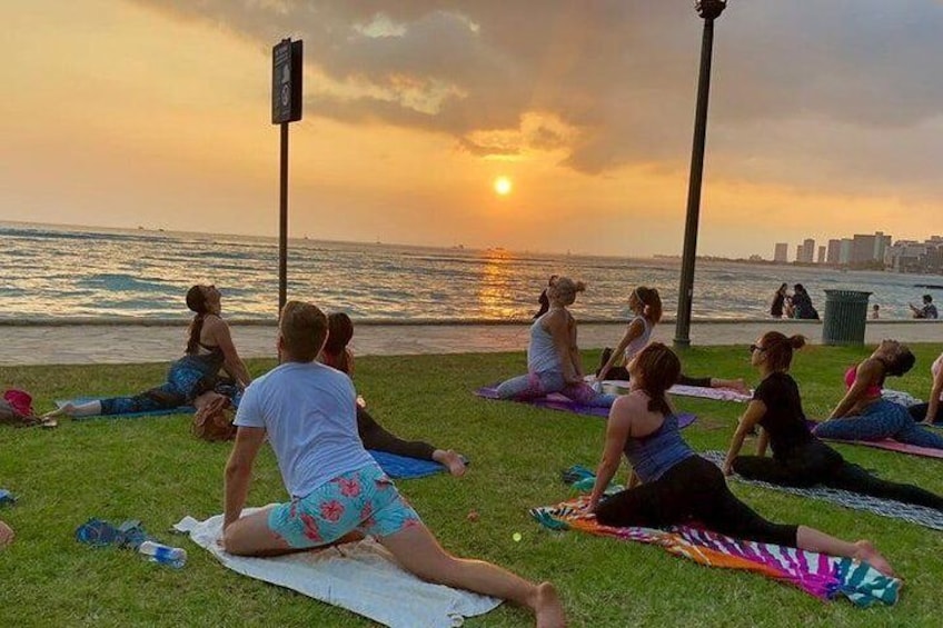 waikiki beach yoga is the original longest running and highest rated community of both locals and travelersy