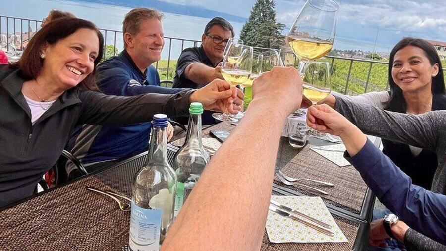 A memorable time dining amongst the vines