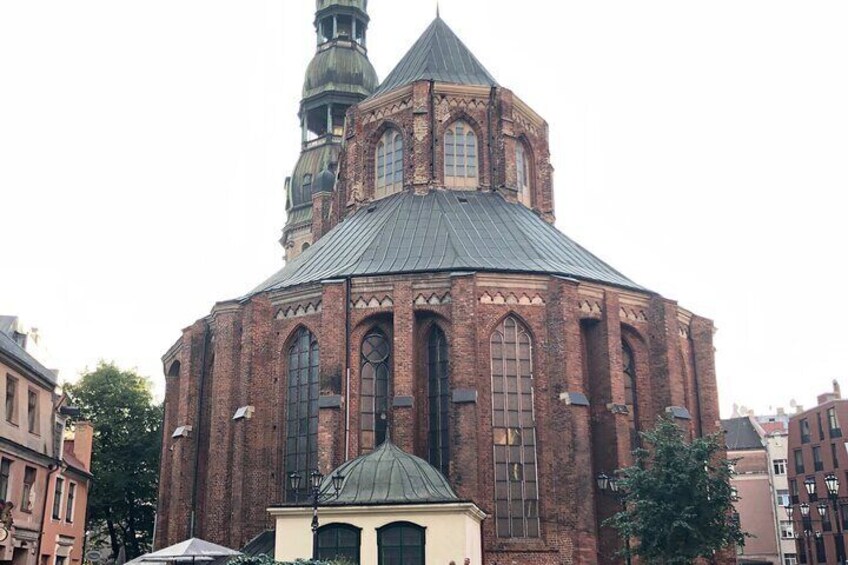 Riga Old Town, C Market & Art Nouveau Guided Walking Tour
