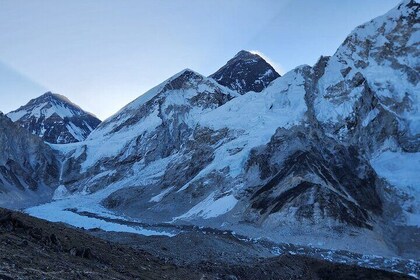 Private Altitude Friendly EBC Trek with Both Way Helicopter