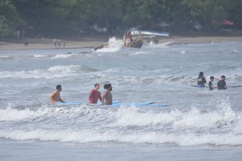 Surf Lesson in Tamarindo: Private and Group