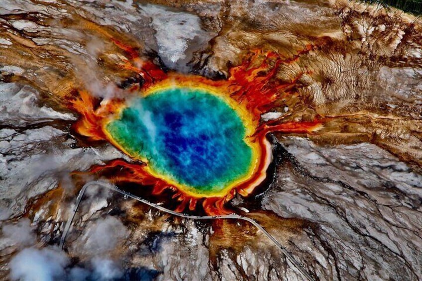The Full Yellowstone 2 day Private Upper+Lower loop Tour Fr.Cody