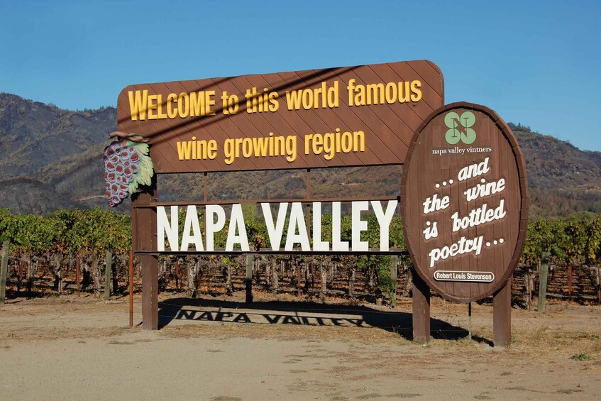 Napa Valley: Private 6-Hour Wine Tasting Tour with Chauffeur