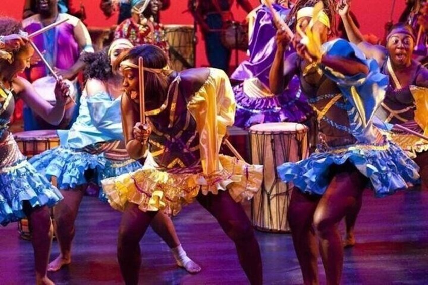 Nairobi City Tour and Afternoon Visit to Bomas of Kenya