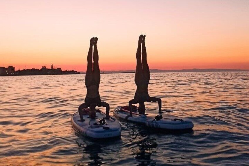 Group tour on the Tranese coast at sunset