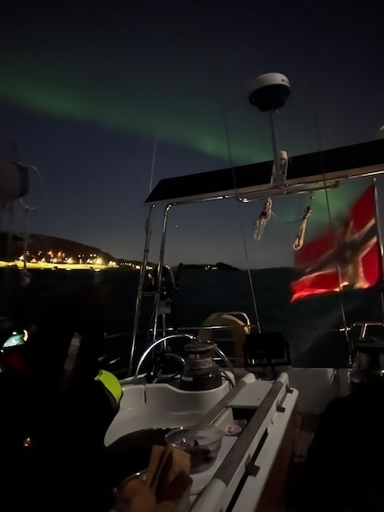 Picture 6 for Activity Late night sailing with northern light chase