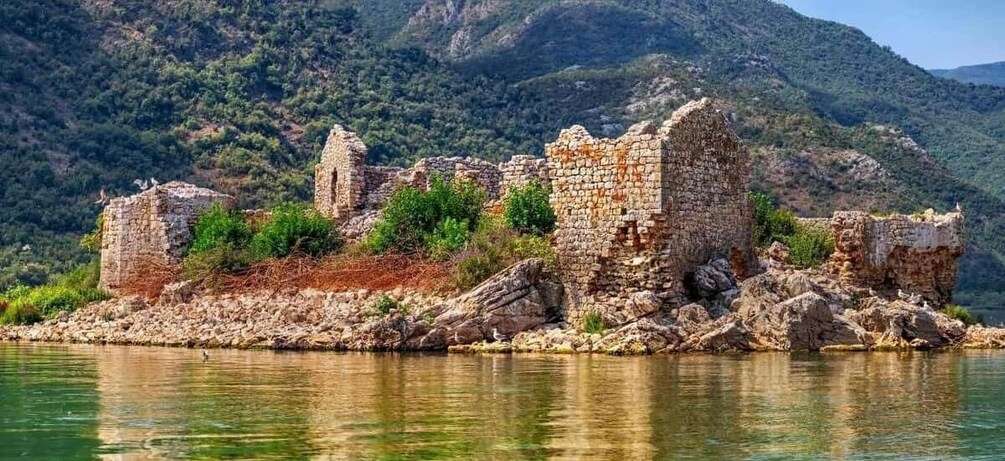 Picture 4 for Activity Pearl Boat Skadar Lake Tour