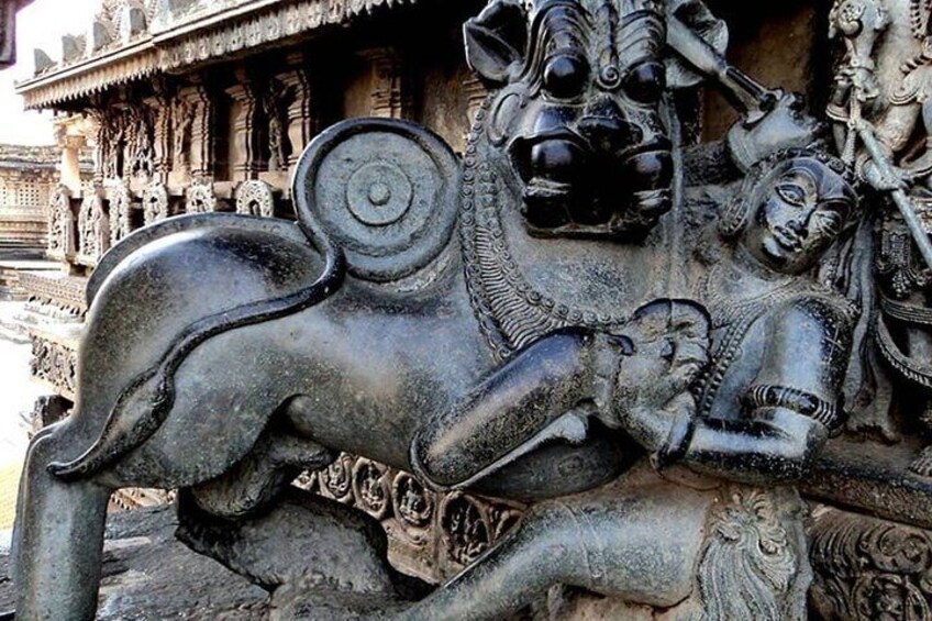 From Bengaluru: Private Tour Sravanbelgola, Belur & Halebidu