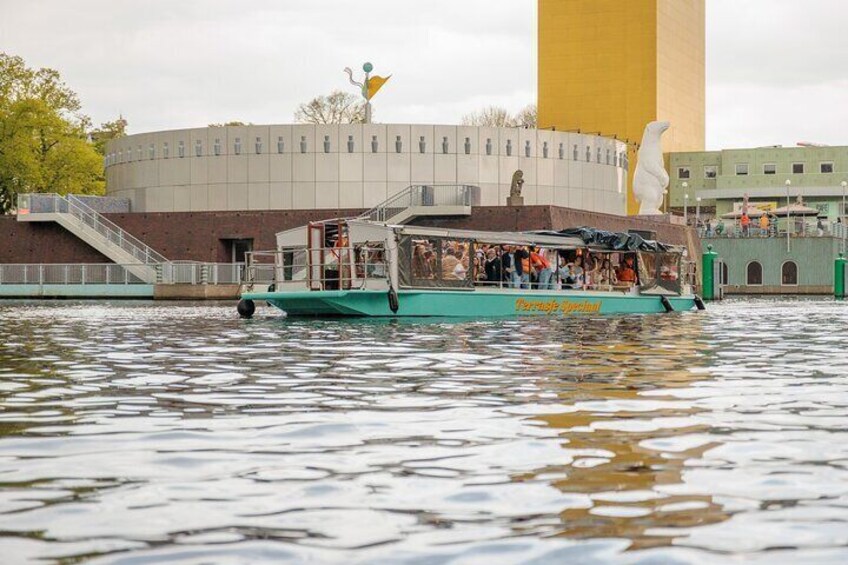 Groningen Terrace Boat Tour Experience with a Cozy Bar: 1 hour