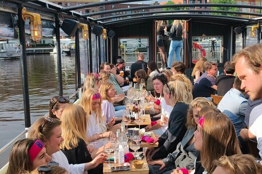 Groningen Terrace Boat Tour Experience with a Cozy Bar: 1 hour
