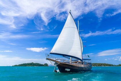 Koh Samui: Nördliche Küsten Kreuzfahrt bei Sonnenuntergang mit Snacks