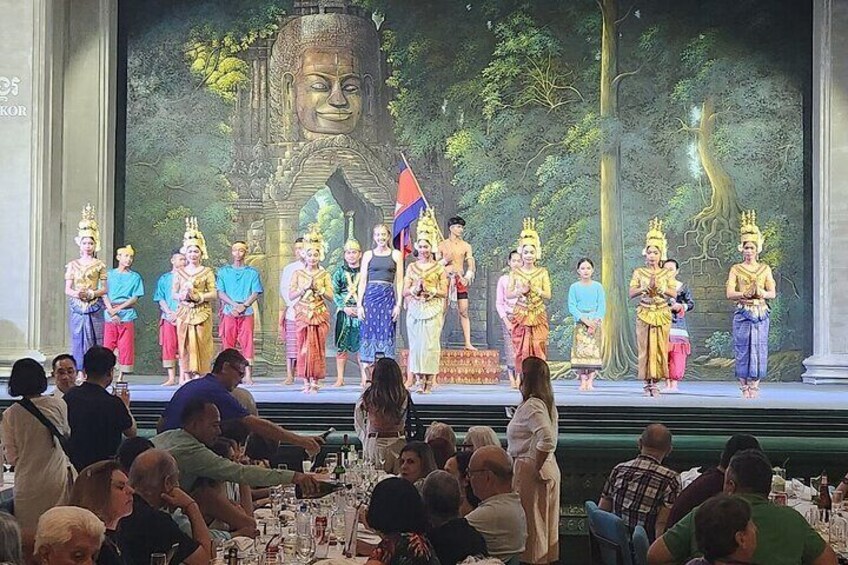 Dinner with Apasar Dance Show