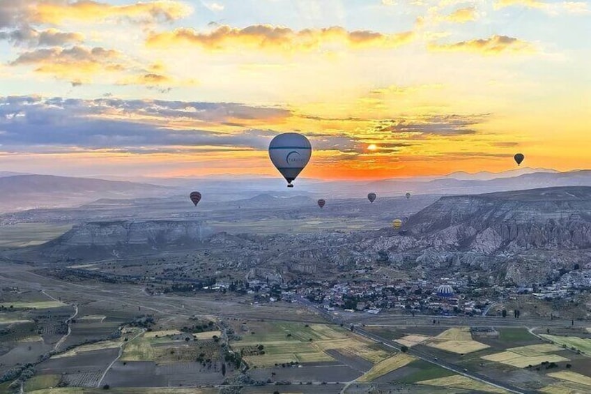 2 or 3 Days Private Cappadocia Tour From Istanbul With By Plane