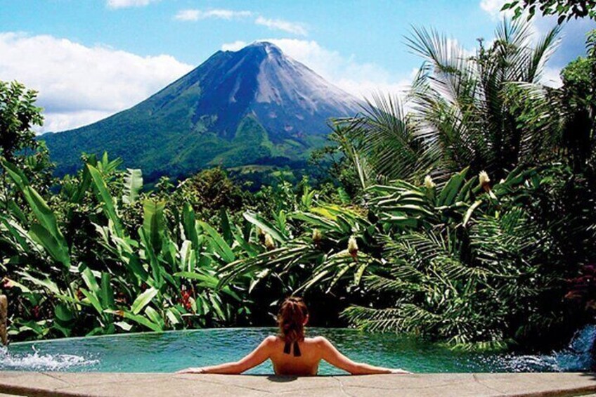 Special Pass to La Fortuna Hot Springs