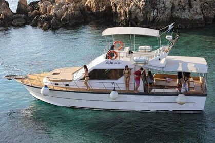 Motor Yacht Sea Tour Antiparos and Despotico from Parikia/Paros