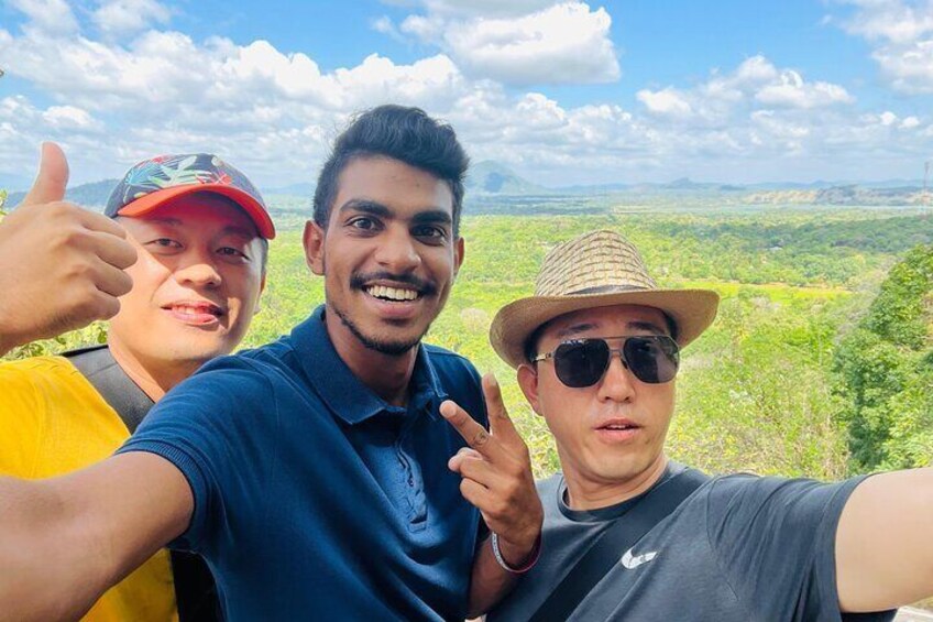 Discover Sri Lanka with Tailored Tours for Timeless Memories