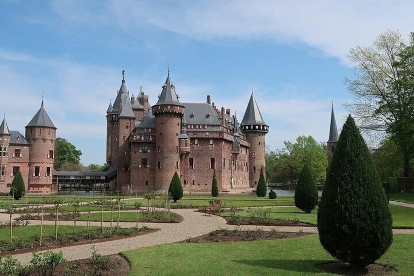 Private tour to Castle de Haar and Muiderslot from Amsterdam