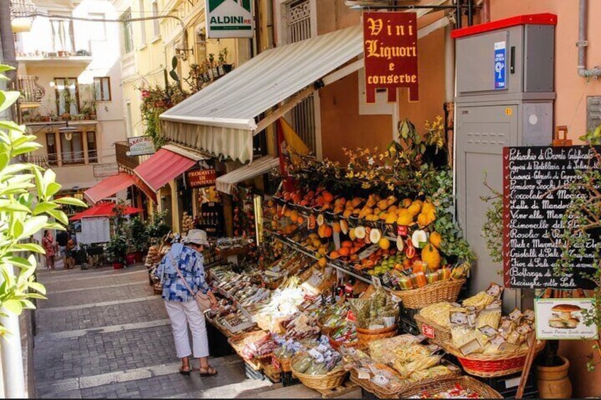 Taormina Food and Walking Tour Ancient Flavours of Sicily